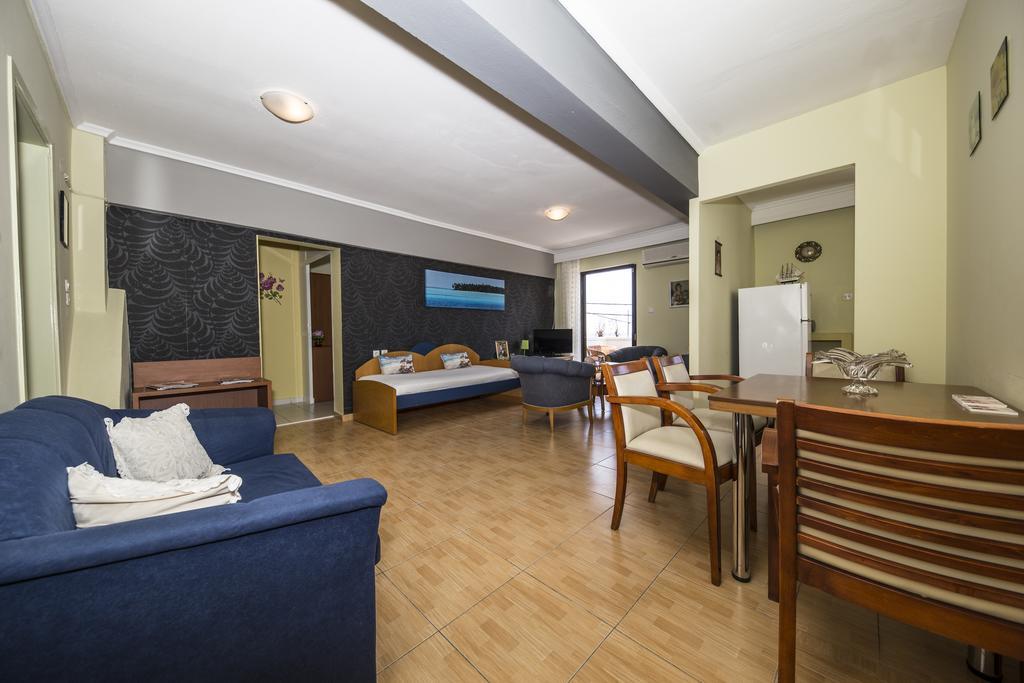 Park Apartment Paralia Dionysiou Ngoại thất bức ảnh